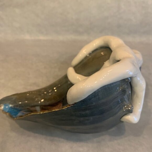 Handmade Shell Art Decor - Picture 3 of 7